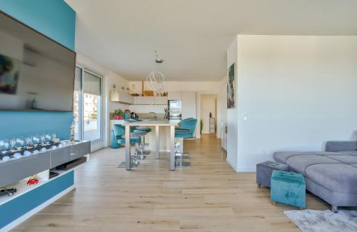 Poteries Apartamento | Stunning 2BR Flat with Terrace and private parking