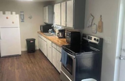 Baxter Cabina | Stunning 2BR Lake Cabin Mine Lick Creek Resort 160