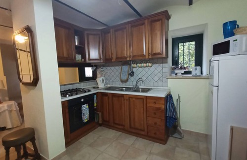Gallinaro Casa | Stunning 3-Bed House in Gallinaro, aircon and pool