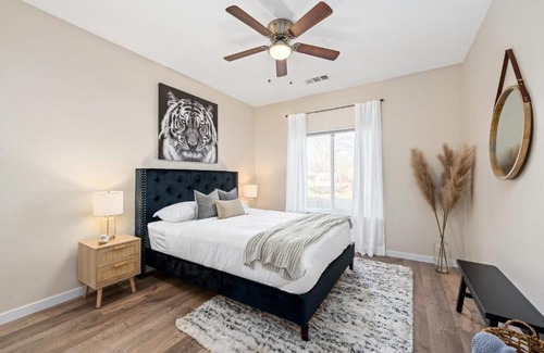 Sacramento Casa | Stunning 3 bedroom home