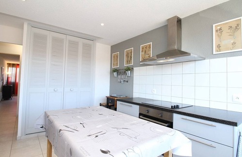 Balaruc-les-Bains Apartamento | Apartamento T3 con Garaje Privado, WiFi y Equipamientos Modernos, Balaruc-les-Bains