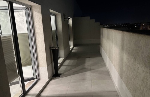Militari Apartamento | Stunning 3-Room Penthouse W10+W11