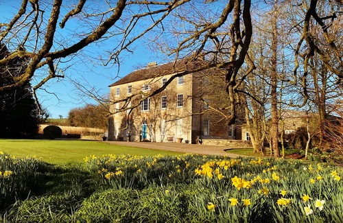 Conna Casa | Stunning 300 year old Georgian Mansion. Hot Tub, Bar, Games Rooms, BBQ Terraces.