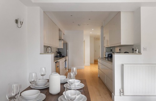 Golders Green Apartamento | Stunning 3BD w/Garden & Free Parking!