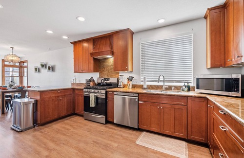 San Diego Casa | Stunning 3BR Beach Home | Rooftop, Ocean View, Garage & Fire Pit