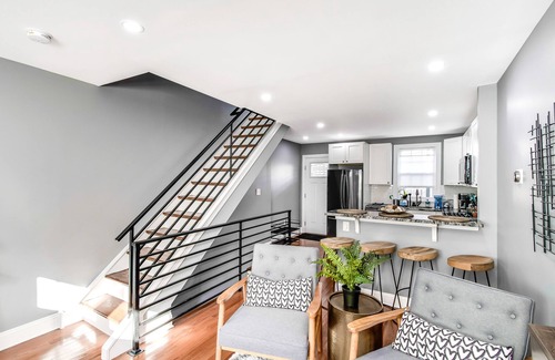 South Philadelphia Casa | ★ Stunning 3BR Modern Charm in South Philly ★