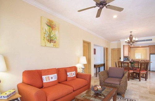 Flamingos Condominio | Stunning 3BR w/ Resort Access – Pool, Spa & Beachfront Fun!