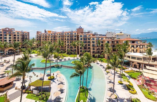 Flamingos Condominio | Stunning 3BR w/ Resort Access – Pool, Spa & Beachfront Fun!