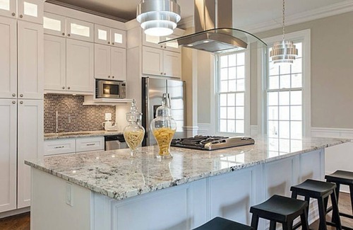 Irving Park Casa | Stunning 4-Bed 4-Bath Home - Prime Location OHare & Downtown <25-min, Free PRKNG