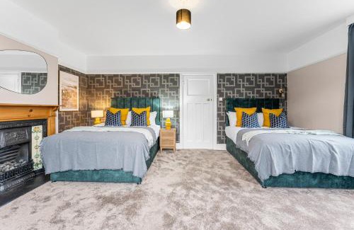 Horfield Casa | Stunning 4-bed - Garden - Sleeps 14