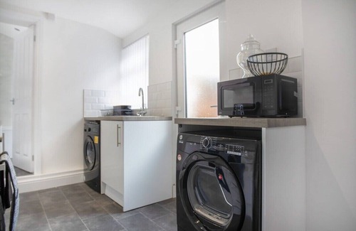 Sunderland Casa | Stunning 4-Bedroom, 2 Bathrooms in Sunderland