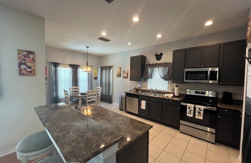 Crescent Lakes Villa | Stunning 4-bedroom Disney themed villa in fabulous Kissimee with WiFi, AC