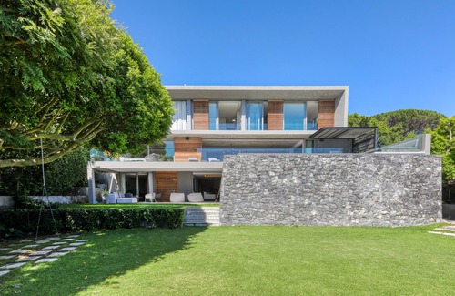 Cape Town City Centre Casa | Stunning 4 bedroom home in Higgovale with views