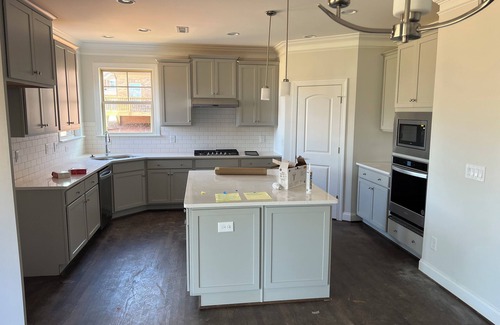 Stokesdale Casa | Stunning 4-bedroom spacious home with backyard and security in private community