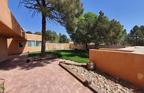 Sandia Heights South Casa | Stunning 4- bedroom Sandia Heights home w/ mountain and city views!