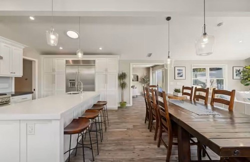 Thousand Oaks Casa | Stunning 4BR+3BA Pool Home!
