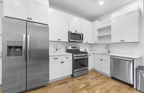East Flatbush Casa | Stunning 4BR Home, Few Blocks from Subway