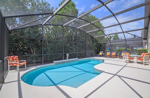 Lake Berkley Casa | Stunning 4BR Resort Home with Private Pool, Games Room & BBQ, near Disney!