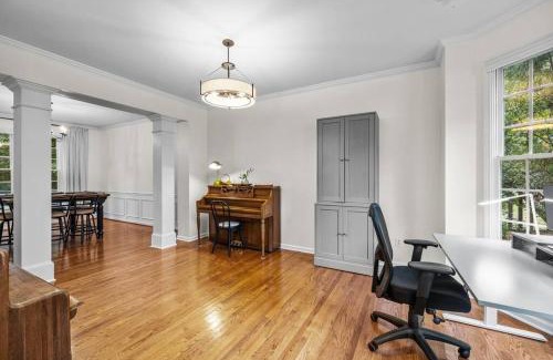 Durham Casa | Stunning 5 bedroom/3 bath home in Hope Valley Farm