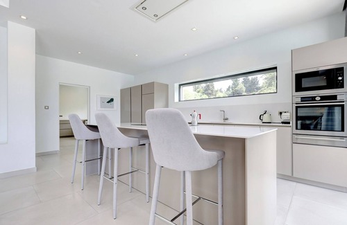 Mijas Costa Villa | Stunning 5 bedroom Villa in El Chaparral, Mijas Costa