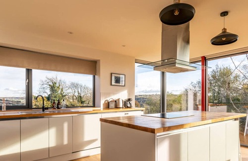 Bath Casa | Stunning 5 Bedroom Home With Garden Views