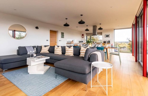 Bath Casa | Stunning 5 Bedroom Home With Garden Views