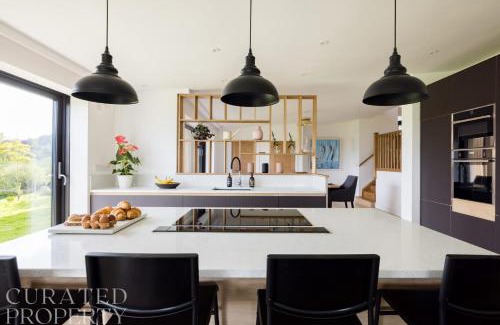 Bath Casa | Stunning 5 Bedroom New Build with Amazing Views!