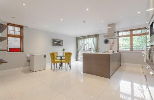 Hendon Casa | Stunning 5BR 4BA Mansion - Hendon