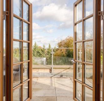 Hendon Casa | Stunning 5BR 4BA Mansion - Hendon