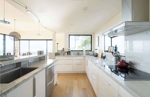 Del Mar Heights Casa | Stunning 5BR Terrace Home | Incredible Ocean Views