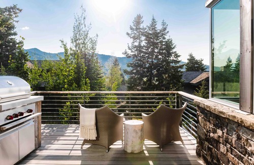 Deer Valley Casa | Stunning 6-Bedroom Chalet in Heart of Park City by RedAwning