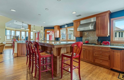 Corolla Casa | Stunning 6 Bedroom Home w/ Private Pool and hot tub. Access to Resort Amenities w/ Seasonal Beach Trolley