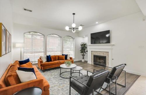 Rowlett Casa | Stunning 6BR Pool - Great for Big Groups