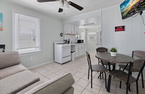 Wildwood Apartamento | Stunning 8 beds 4 baths Minute 2 Beach & boardwalk