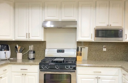 Studio City Condominio | Stunning and amazing location in Studio City condo