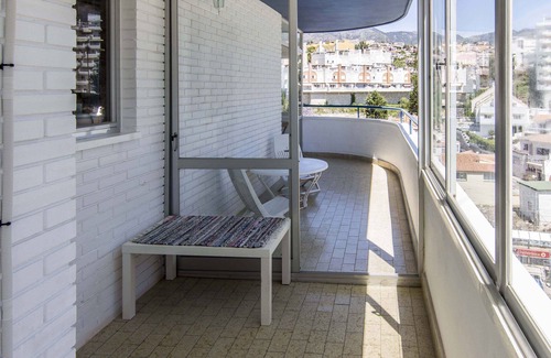 Torreblanca Apartamento | Impresionante apartamento y cómodo con la montaña y vistas al mar. Cerca de la playa