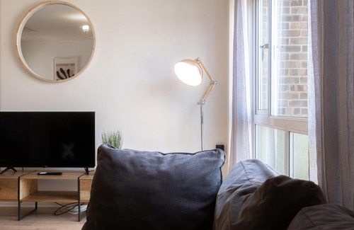 Northampton Apartamento | Stunning and Spacious Home by Our Home Short Stays with Free Parking and Ideal for families and contractors