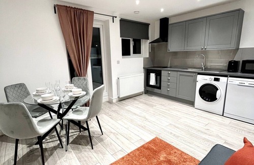 Ealing Broadway Apartamento | Stunning Apartment -Quick Access to Central London