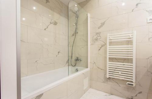 Quartier Saint-Ambroise Apartamento | Stunning apartment - 3BR-10P - Bastille-Voltaire