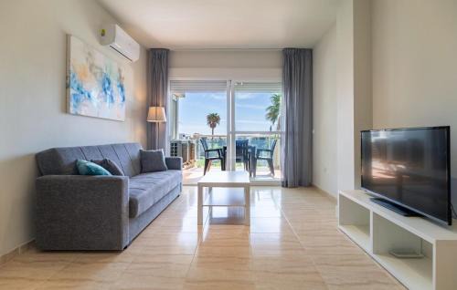 Almerimar Apartamento | Stunning Apartment In Almerimar With Kitchen