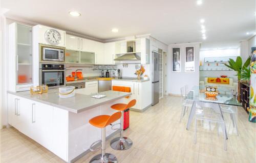 Aguilas Apartamento | Stunning Apartment In Águilas With Wifi