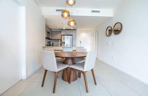 Doral Apartamento | Stunning Apartment in Downtown Doral