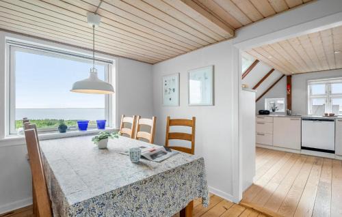 Hjerting Apartamento | Stunning Apartment In Esbjerg V With Wifi