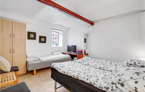 Sjaelborg Apartamento | Stunning Apartment In Esbjerg V