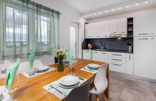 Klenovica Apartamento | Impresionante apartamento en Klenovica