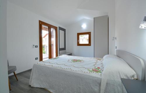 Castiadas Apartamento | Stunning Apartment In Olia Speciosa