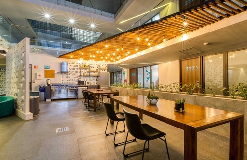 Zona Rio Apartamento | Stunning Apt in TJ's Best Location: Gym+B/Lounge+Cinema
