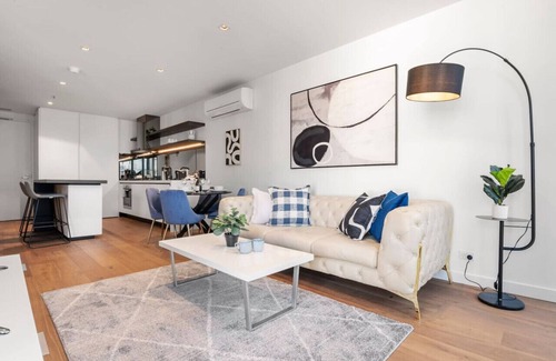Docklands Apartamento | Stunning Apt @Marvel Stadium - Parking & Amenities