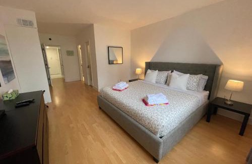 Sunny Isles Beach Apartamento | Stunning apt! Oceanview! Parking included