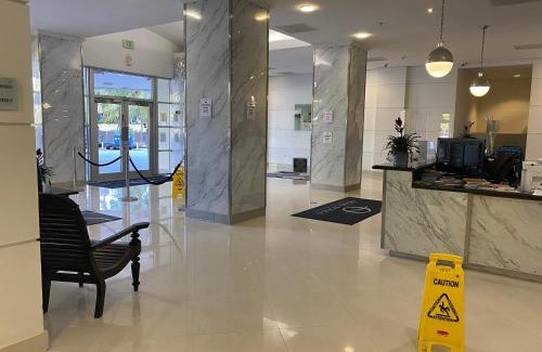 Sunny Isles Beach Apartamento | Stunning apt! Oceanview! Parking included